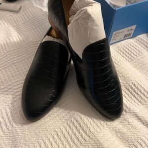 New in Box Jack Rogers Audrey Croc Loafer Black Size 10